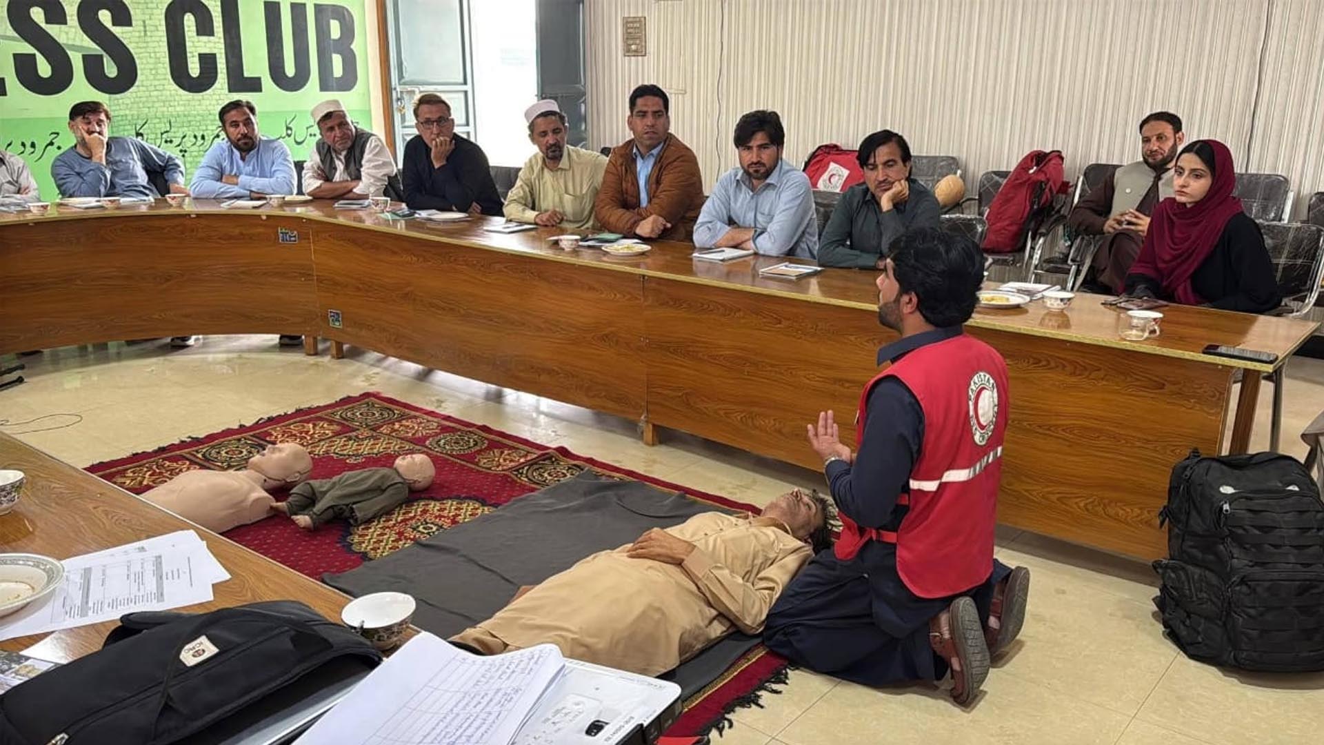 جمرود: صحافیوں کے لیے فرسٹ ایڈ تربیتی ورکشاپ کا انعقاد
