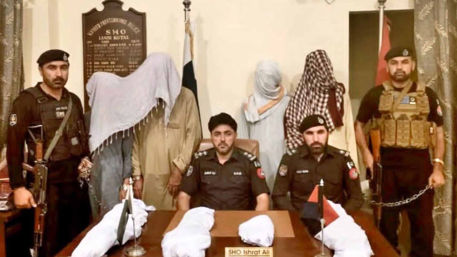 خیبر: لنڈی کوتل نیکی خیل فائرنگ کیس میں پولیس کی بڑی کارروائی، 4 ملزمان اسلحہ سمیت گرفتار