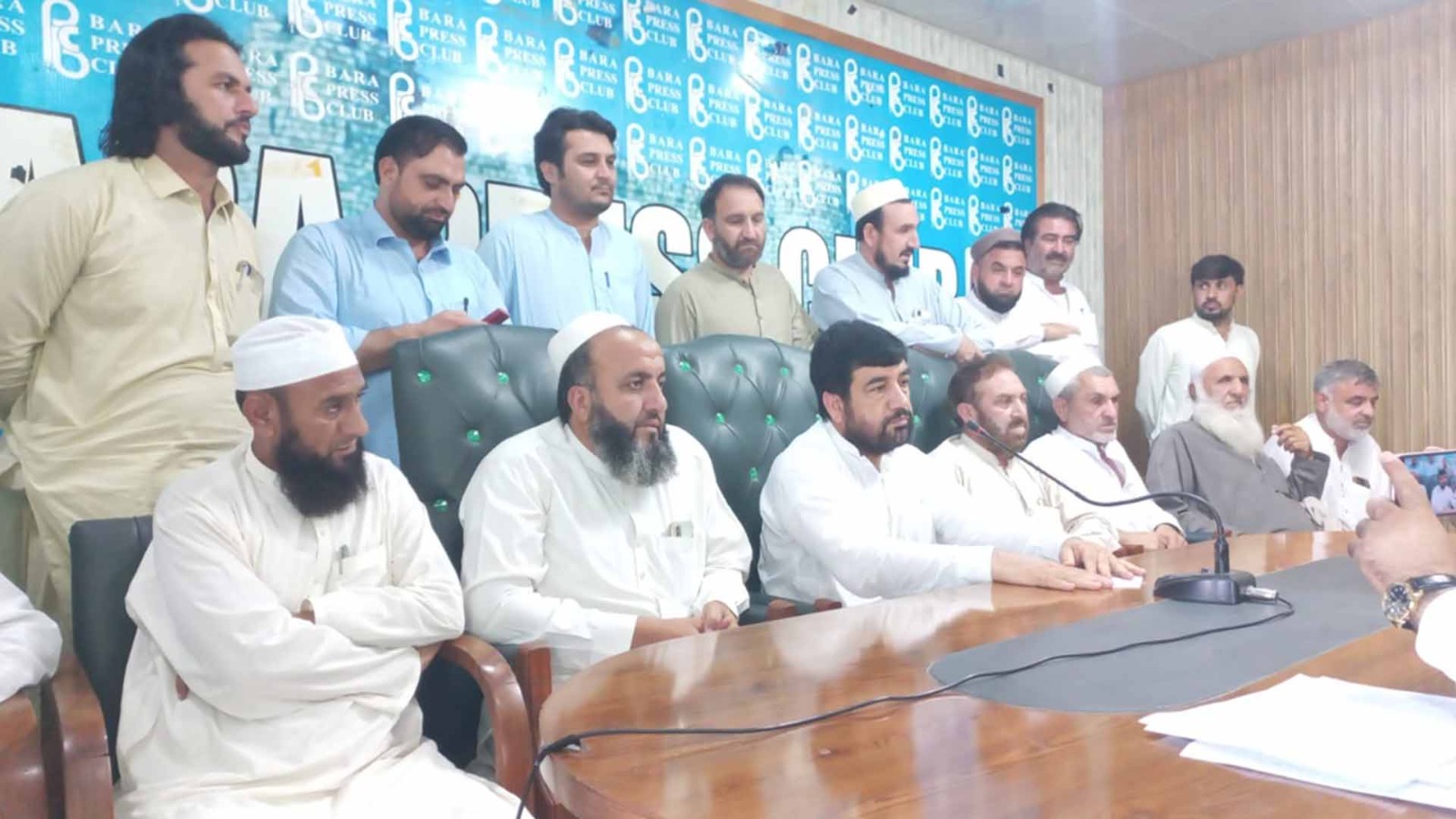 قبائلی اضلاع کو مزید 10 سال ٹیکس سے استثنا دیا جائے، عوام معاشی طور پر بدحال ہیں: سید ایاز وزیر